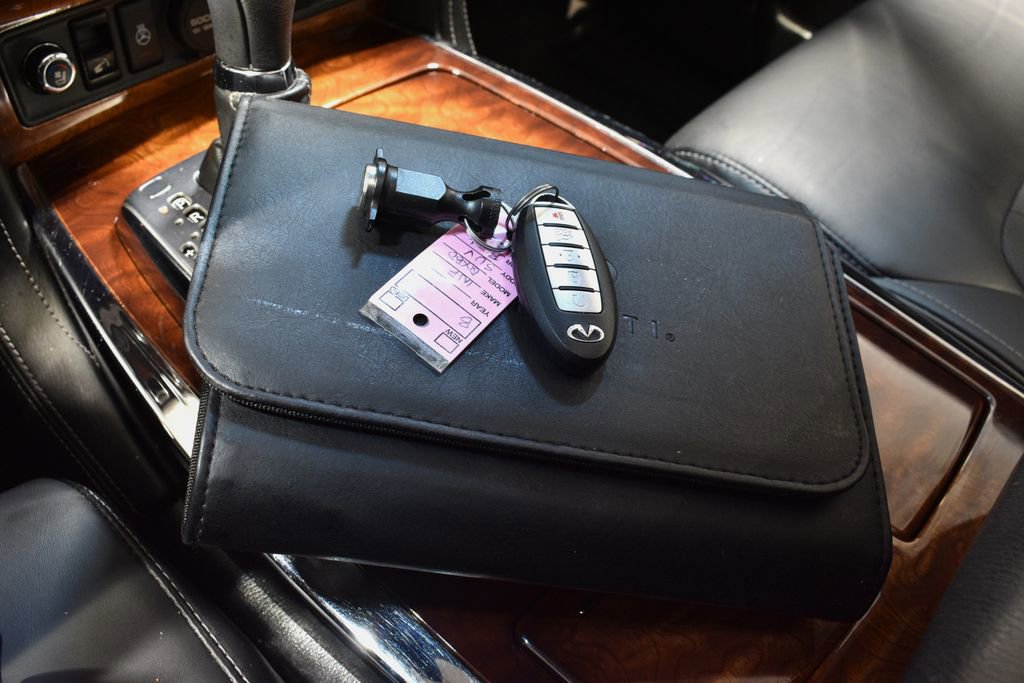 Used 2024 INFINITI QX80 Sensory image 39