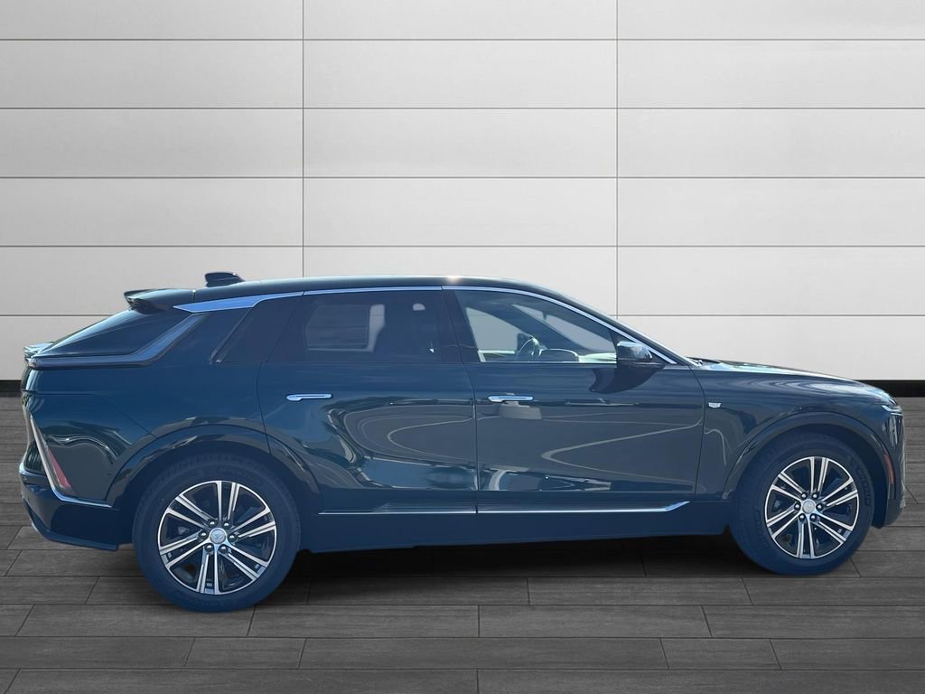 New 2025 Cadillac Lyriq Luxury image 6