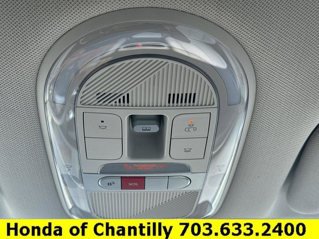 Used 2022 Hyundai Ioniq 5 Limited w/ Cargo Package AWD/4WD image 18