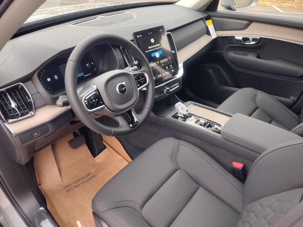 New 2026 Volvo XC90 B6 Plus w/ Protection Package Premier image 12