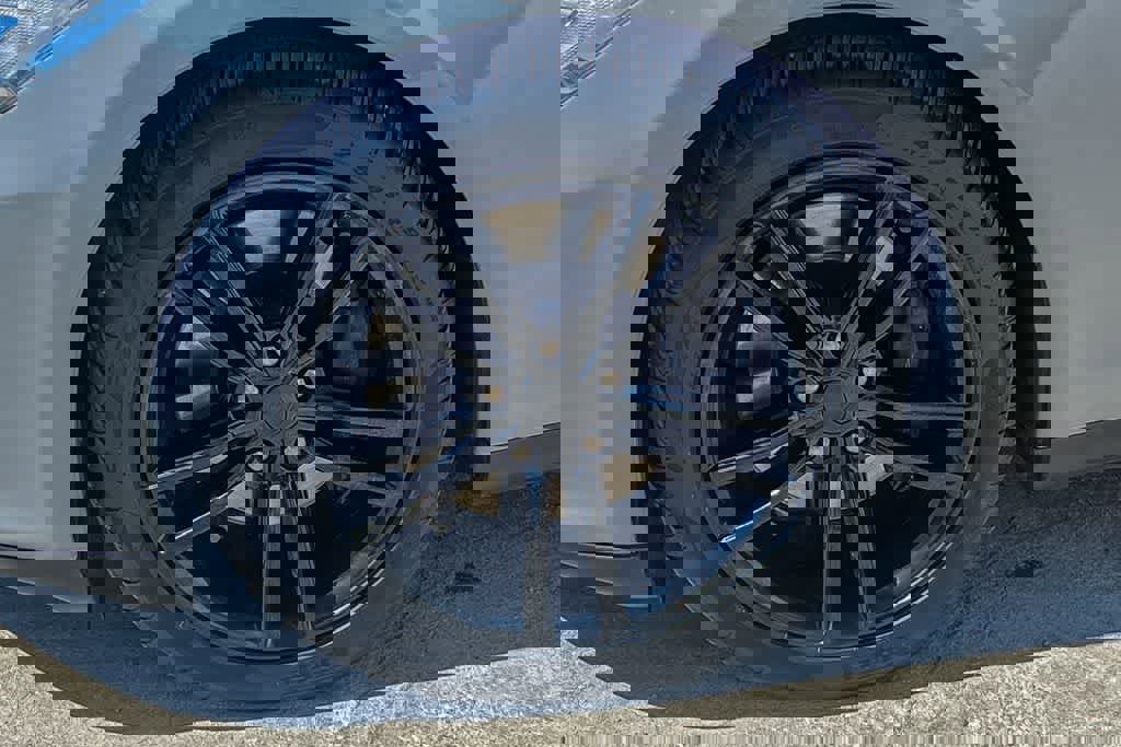 Used 2013 Tesla Model S image 5