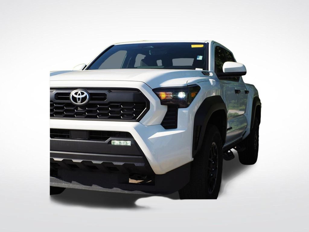 Used 2024 Toyota Tacoma TRD Off-Road AWD/4WD image 32