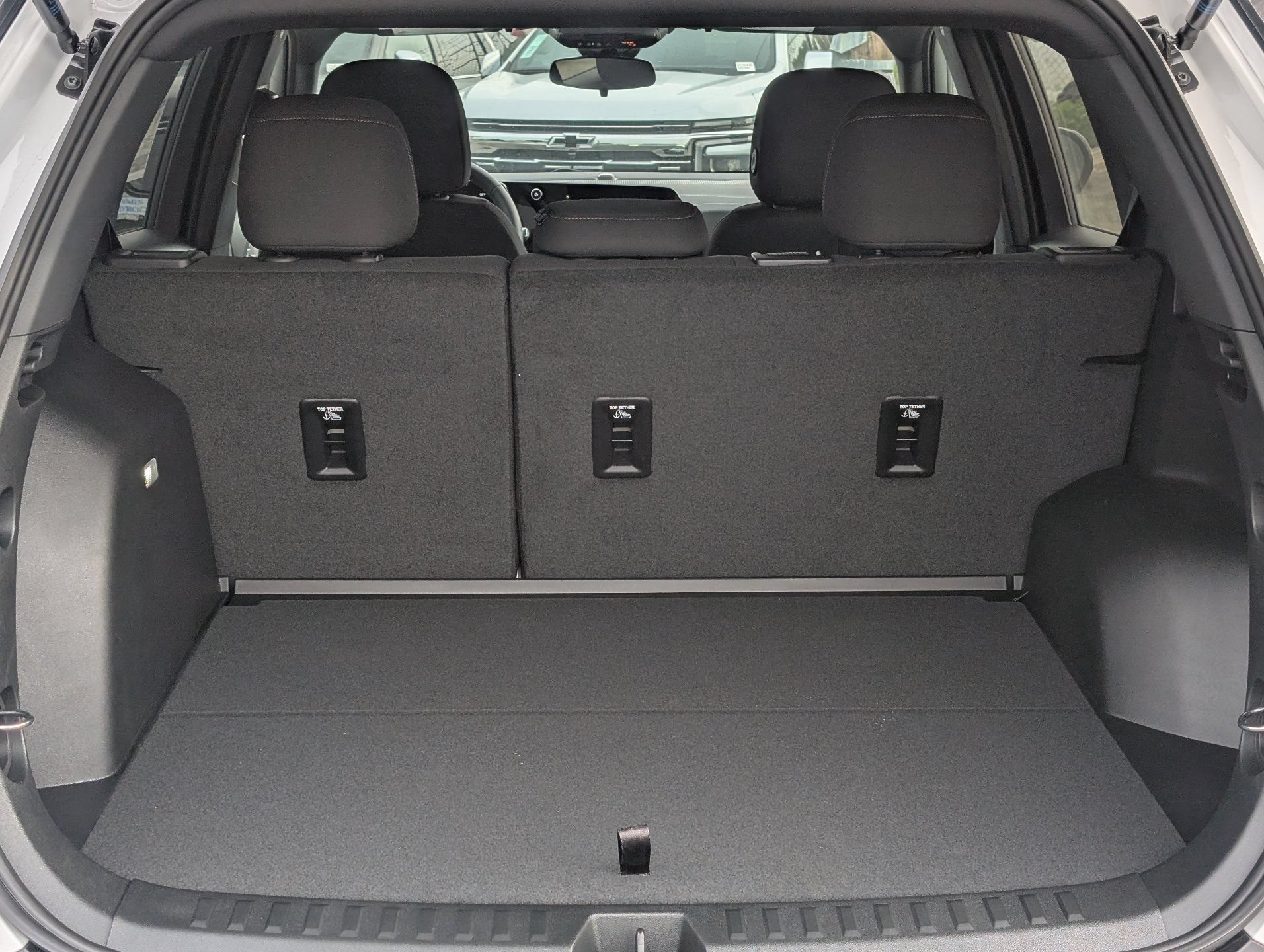 New 2027 Chevrolet Equinox LT FWD image 8