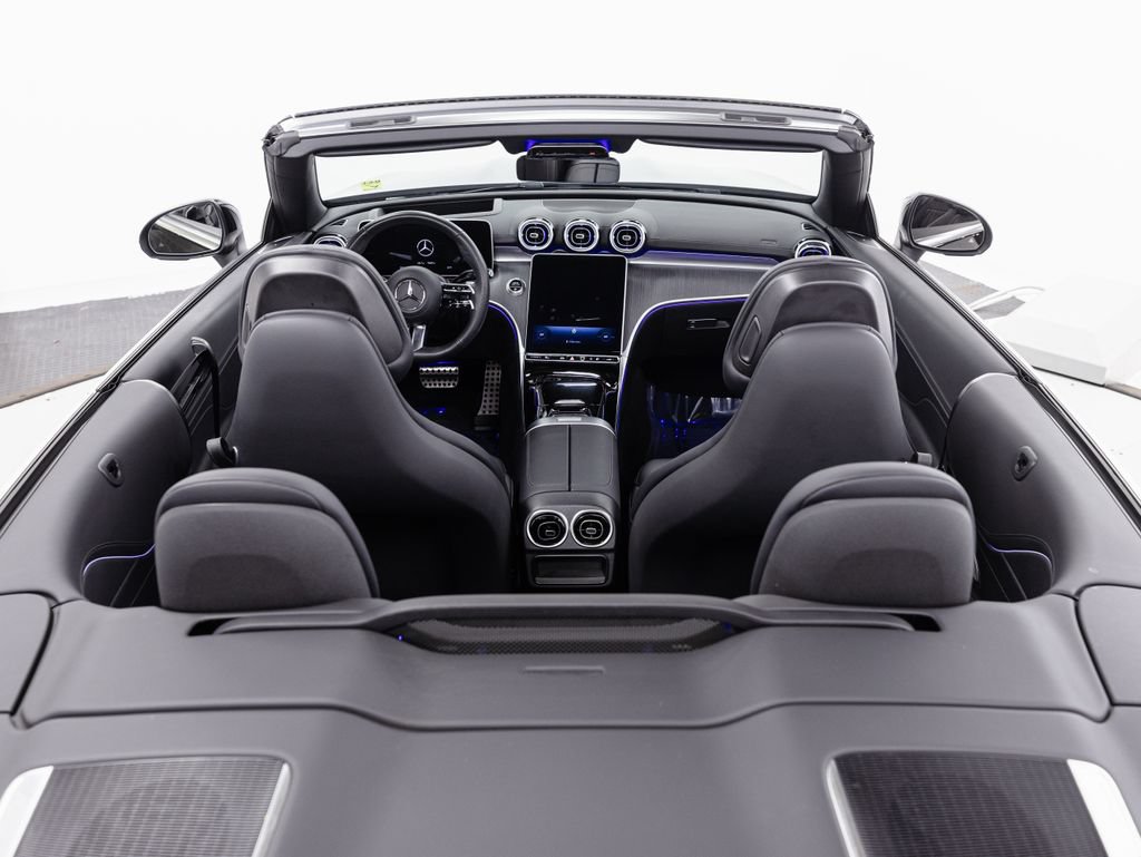 Used 2024 Mercedes-Benz CLE 450 4MATIC Cabriolet image 28