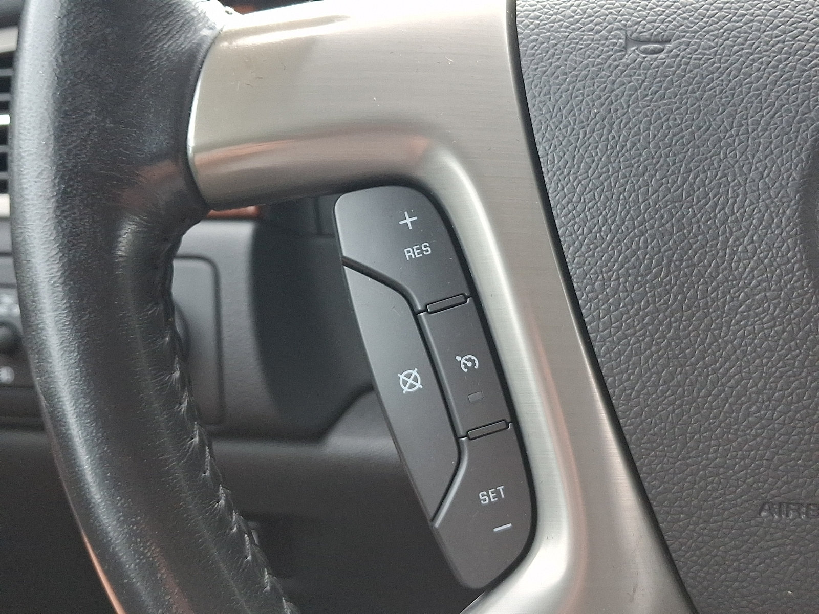 Used 2013 GMC Sierra 2500 SLT w/ SLT Convenience Package AWD/4WD image 28
