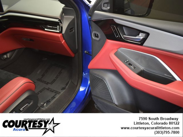 Used 2025 Acura MDX A-Spec image 31