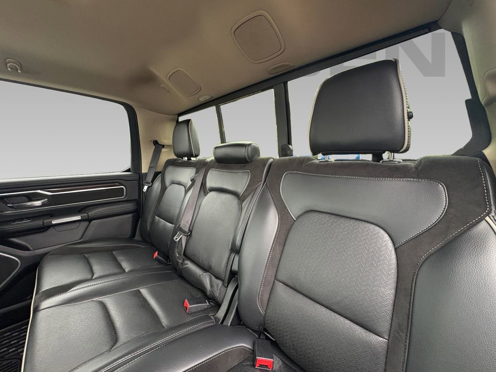 Used 2021 RAM 1500 Laramie AWD/4WD image 3