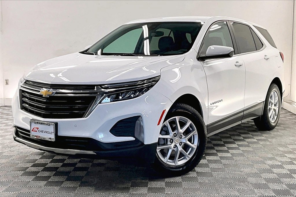 Used 2023 Chevrolet Equinox LT w/ LPO, Floor Liner Package image 1