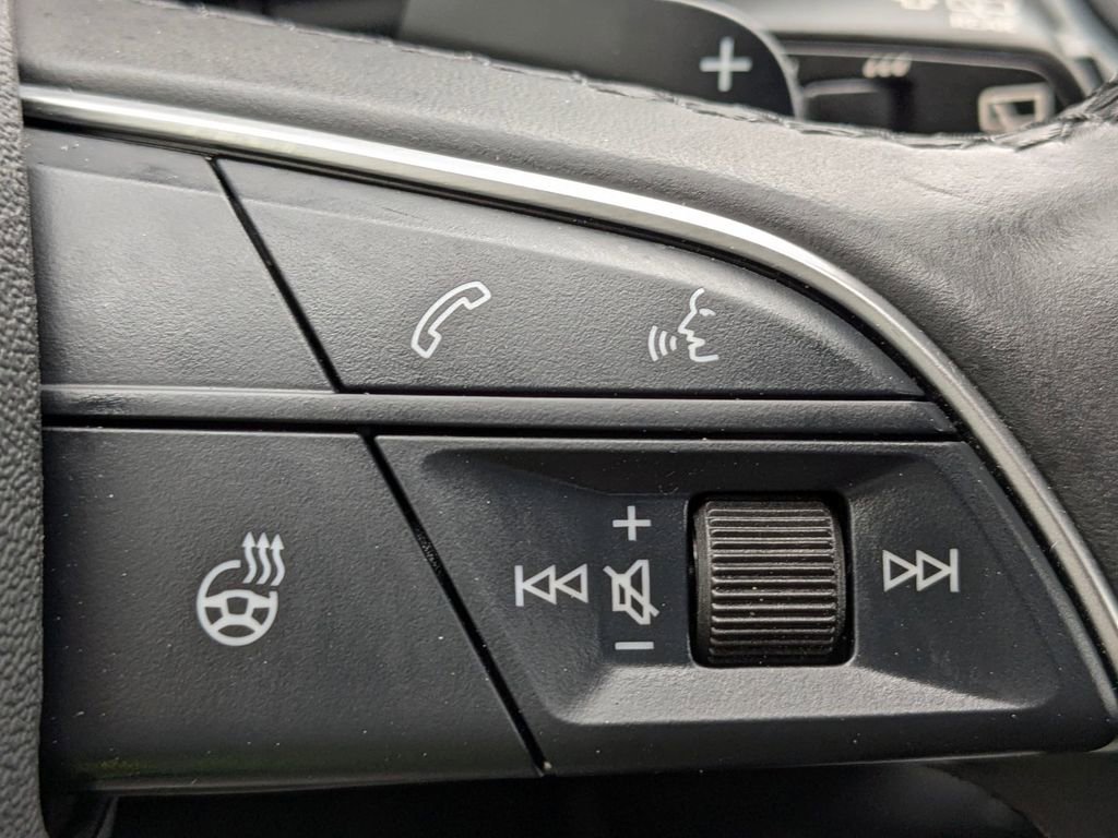 Used 2025 Audi Q5 2.0T Premium image 19