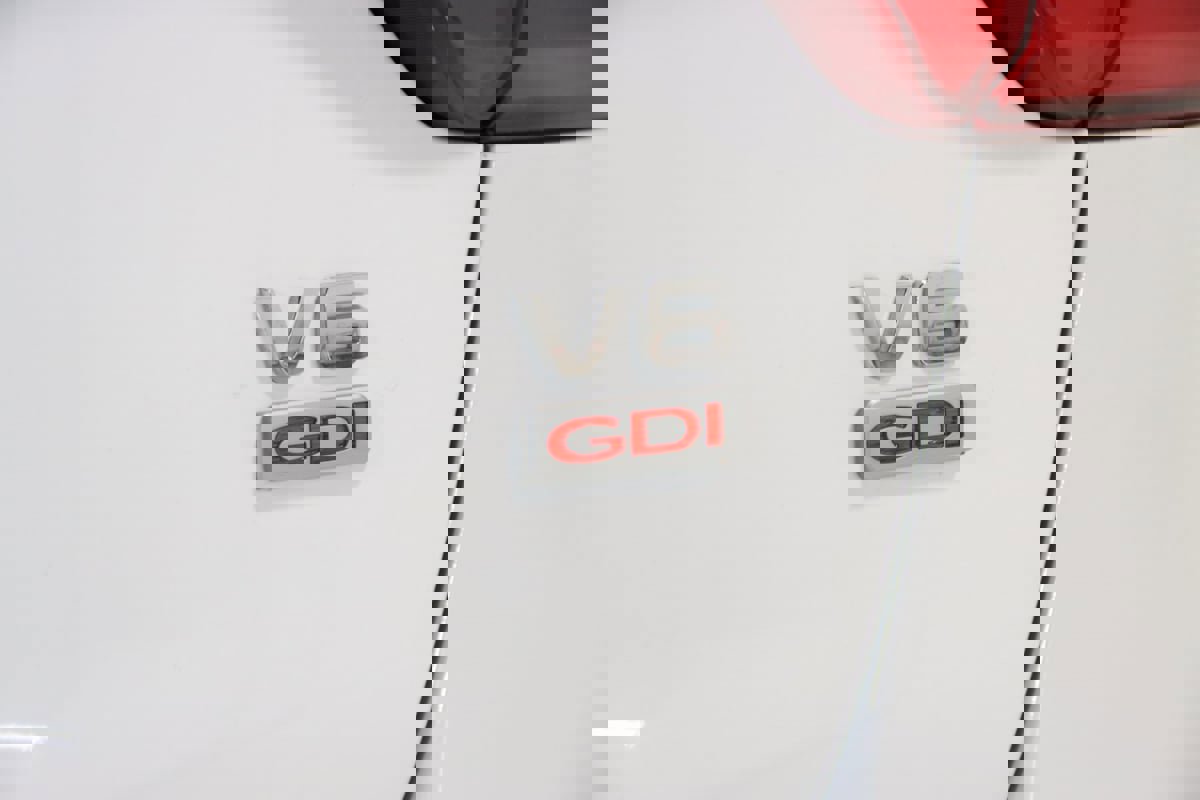 Used 2014 Kia Sorento SX w/ 3rd Row Package image 15