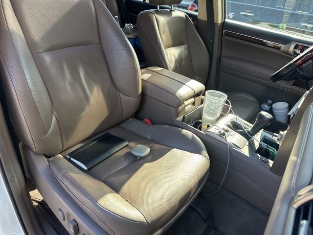 Used 2014 Lexus GX 460 image 13