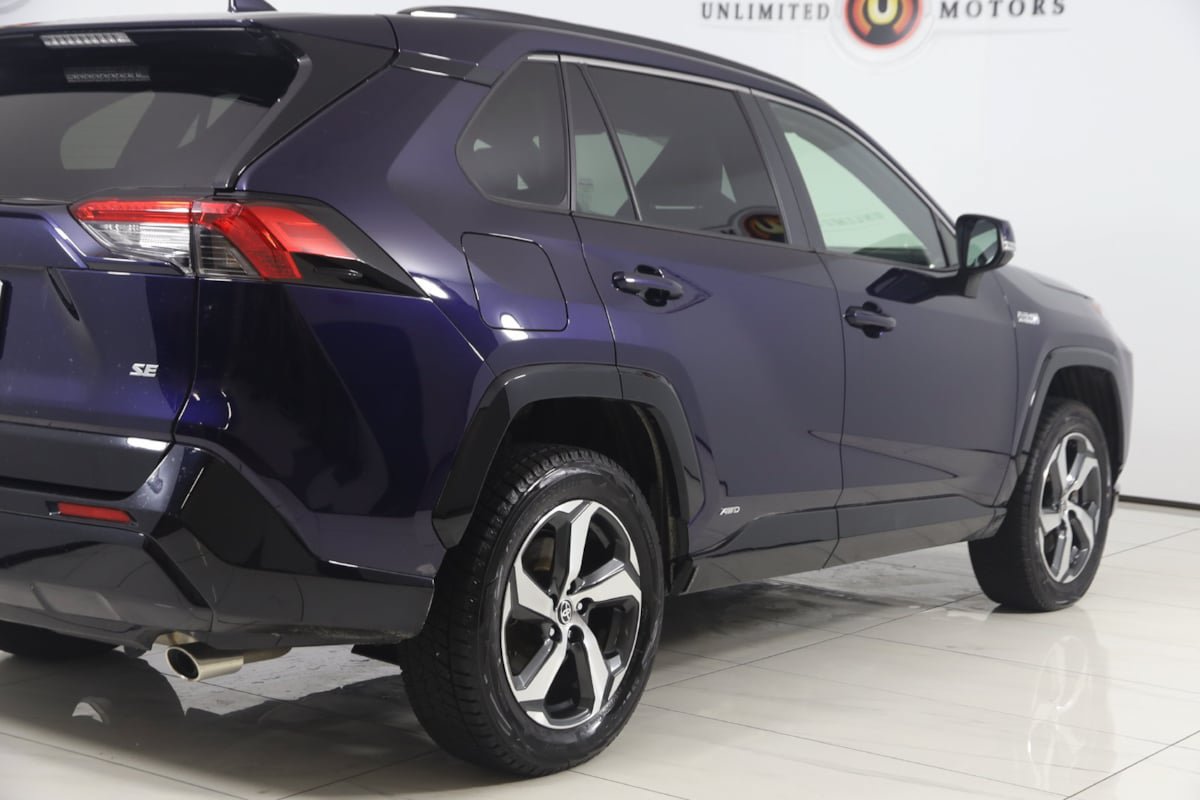 Used 2024 Toyota RAV4 SE w/ Weather & Moonroof Package AWD/4WD image 37
