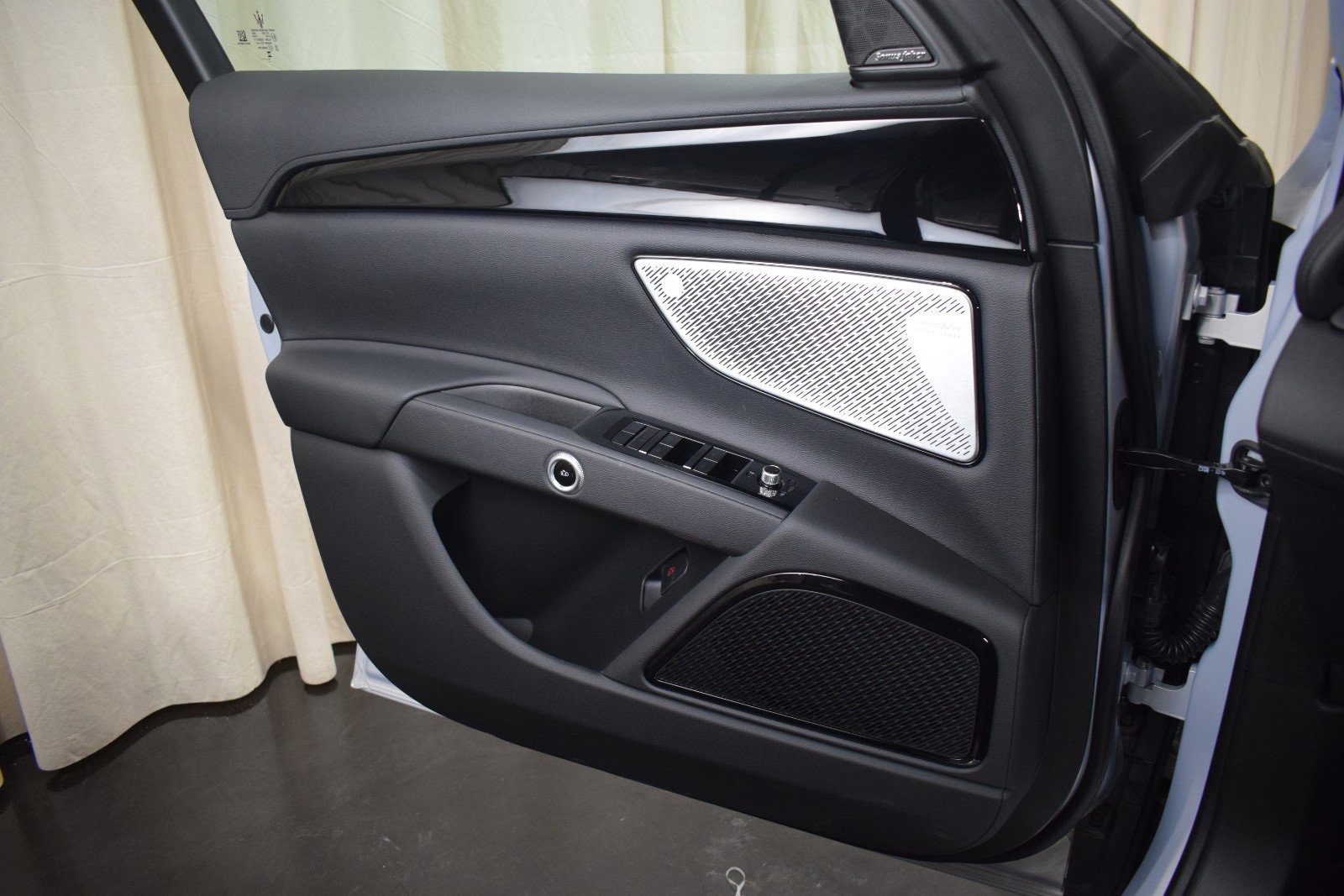 New 2024 Maserati Grecale Modena image 40