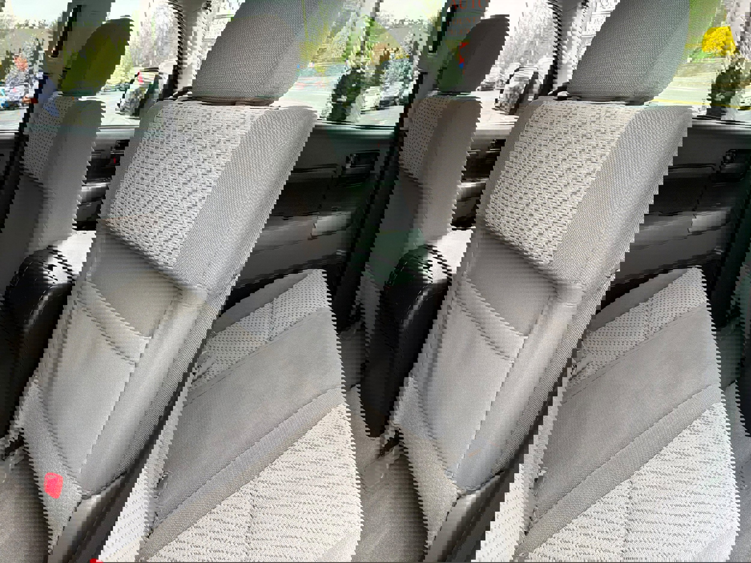 Used 2010 Toyota Tundra 4x4 Double Cab image 24