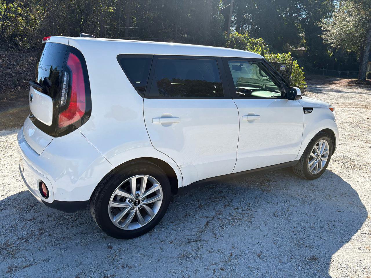 Used 2017 Kia Soul + FWD image 2