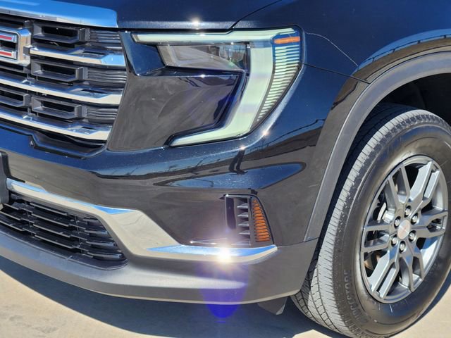 Used 2025 GMC Acadia Elevation image 9