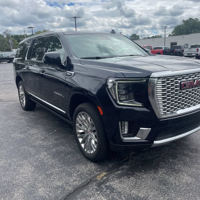 Certified 2024 GMC Yukon XL Denali w/ Denali Reserve Package AWD/4WD image 5