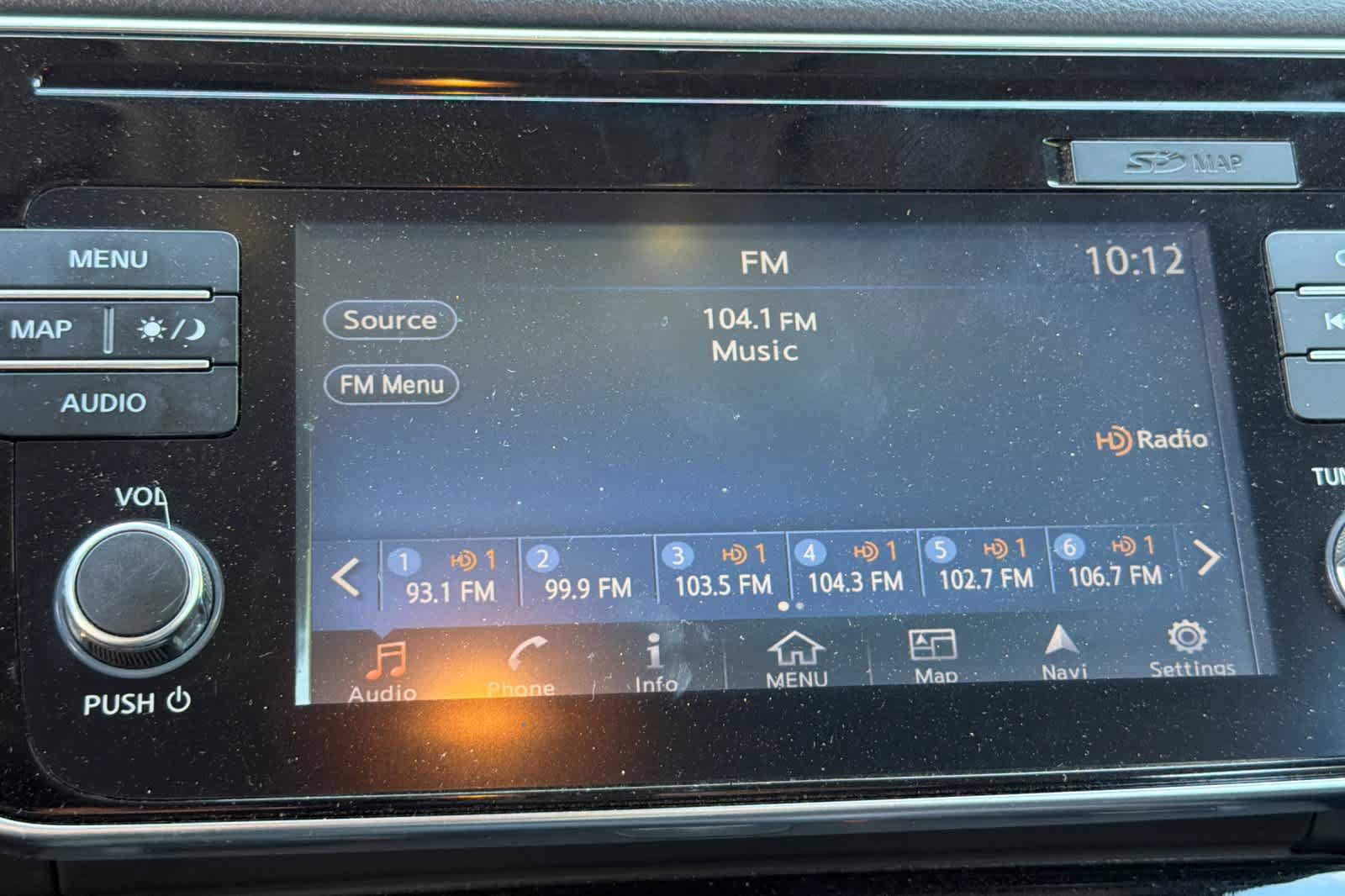 Used 2018 Nissan Leaf SV w/ SV Technology Package FWD image 20