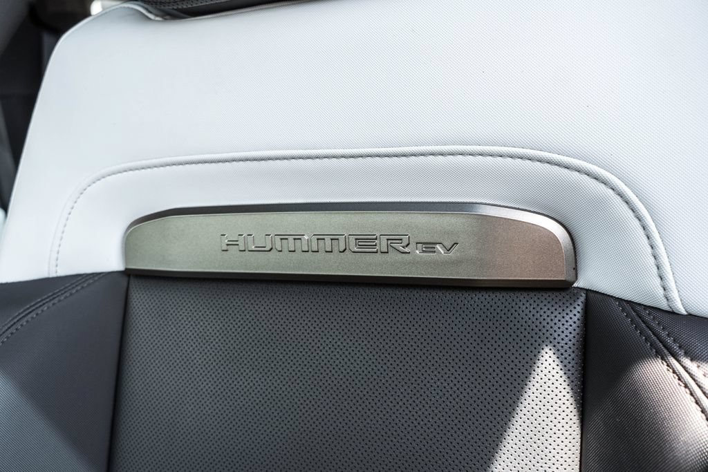 Used 2024 GMC Hummer EV 3X w/ Omega Edition AWD/4WD image 8