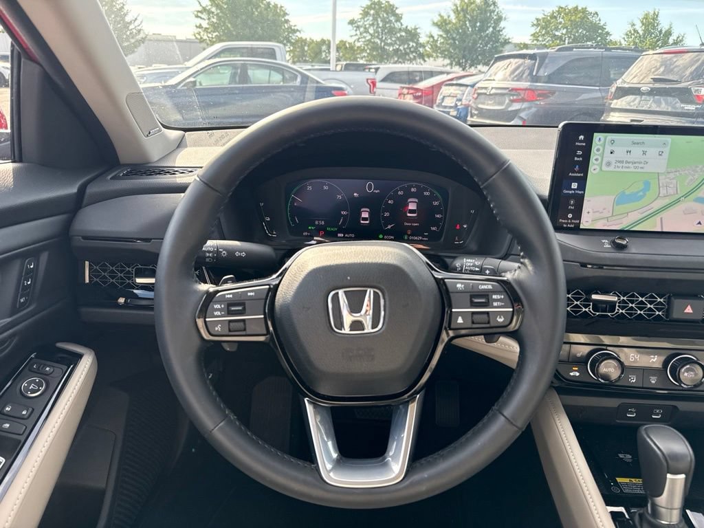 Used 2023 Honda Accord Touring image 18