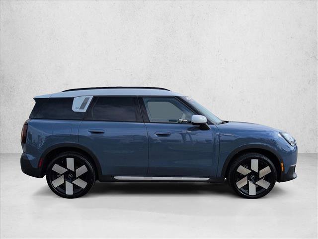 Used 2025 MINI Cooper Countryman S w/ Comfort Package Max AWD/4WD image 4