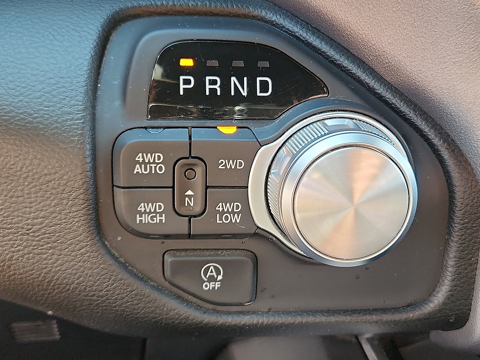 Used 2025 RAM 1500 Laramie AWD/4WD image 15