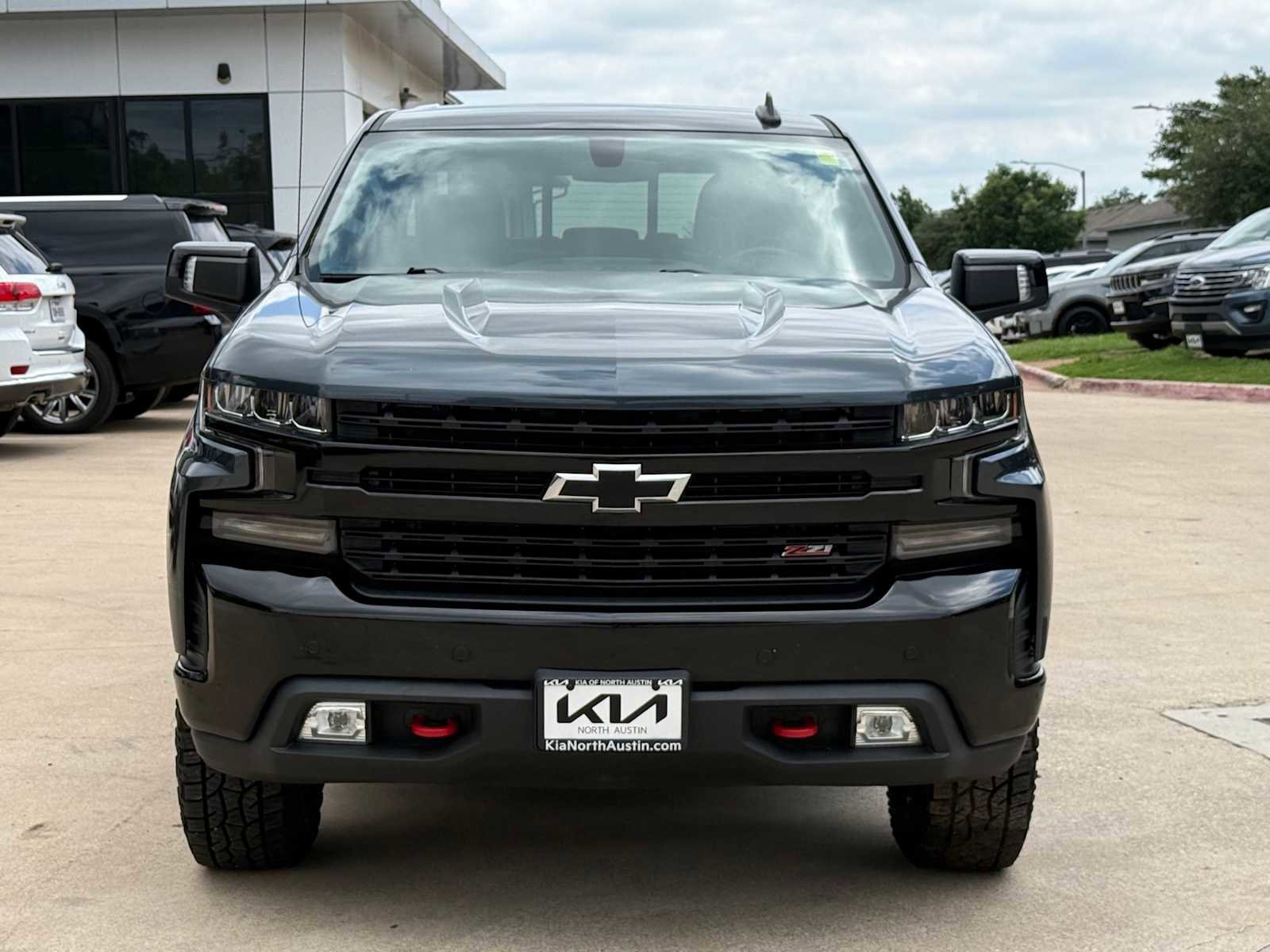 Used 2020 Chevrolet Silverado 1500 LT Trail Boss AWD/4WD image 4