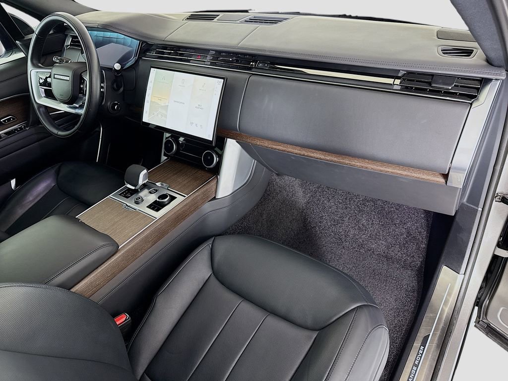 Used 2023 Land Rover Range Rover SE image 18