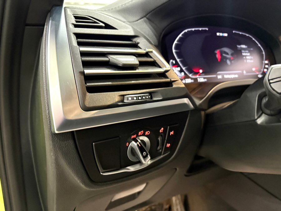 Used 2023 BMW X3 M image 10