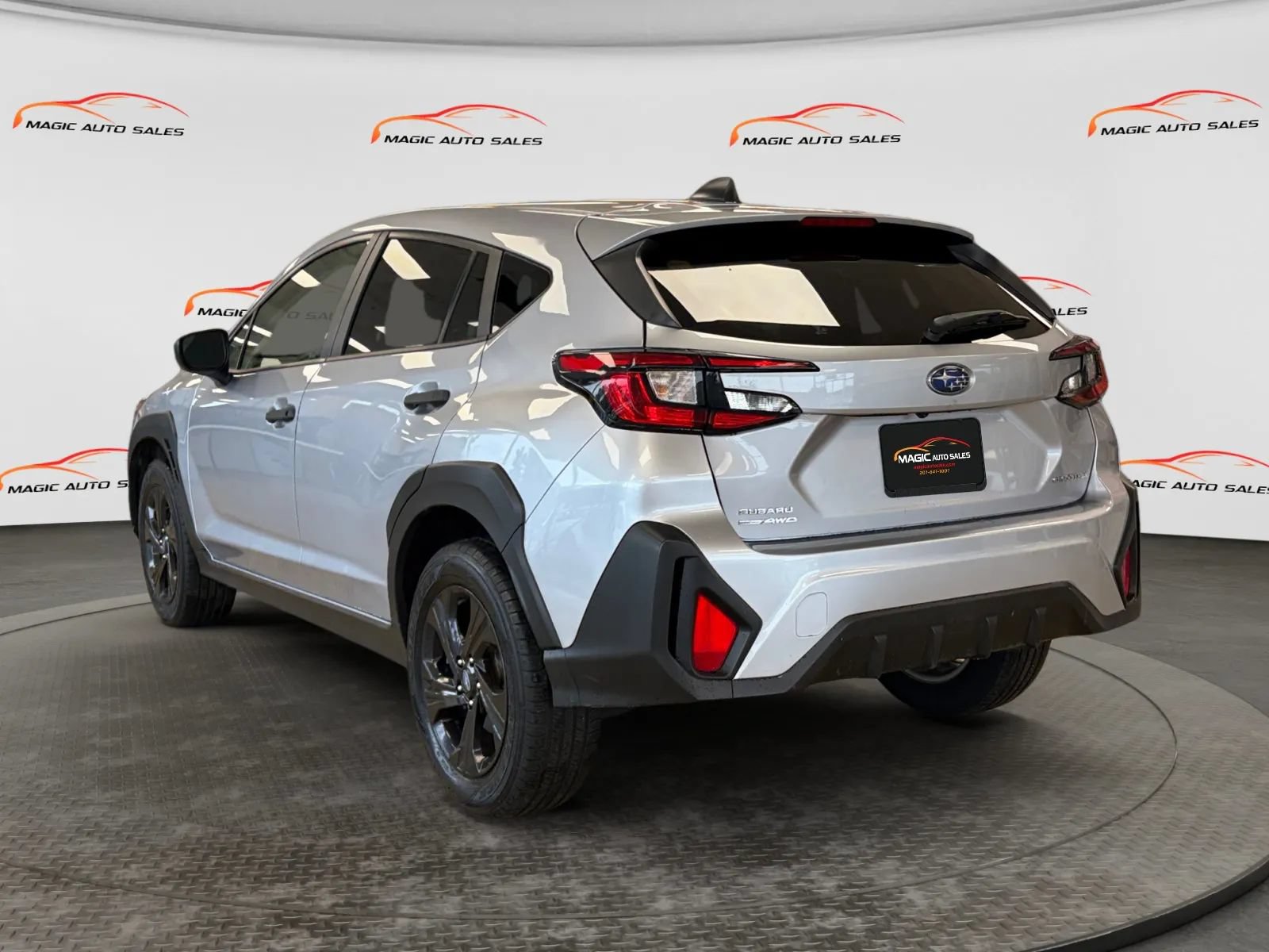 Used 2024 Subaru Crosstrek 2.0i AWD/4WD image 8