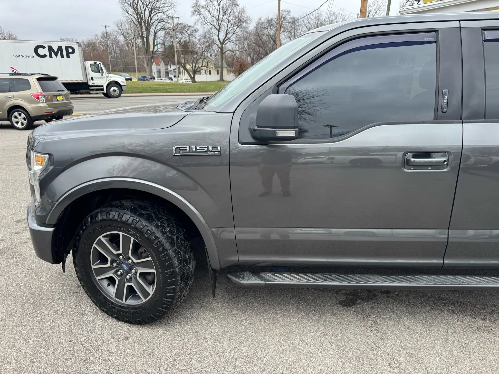 Used 2015 Ford F150 XLT w/ Equipment Group 301A Mid image 4