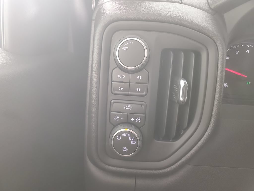 New 2026 Chevrolet Silverado 1500 Custom Trail Boss w/ Turbomax Blackout Package AWD/4WD image 20