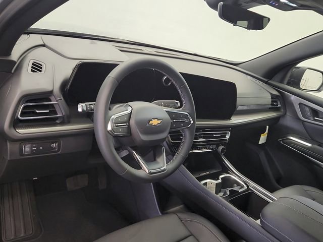 New 2026 Chevrolet Traverse LT w/ Driver Confidence Package FWD image 17