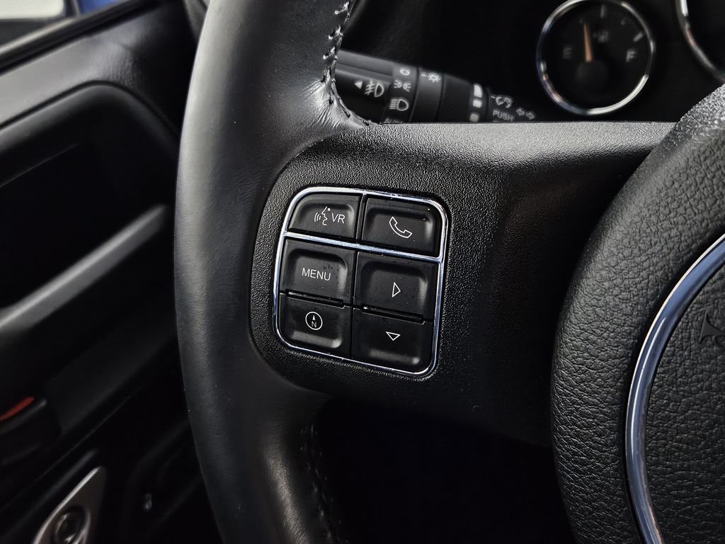 Used 2015 Jeep Wrangler Unlimited Sahara w/ Dual Top Group AWD/4WD image 21