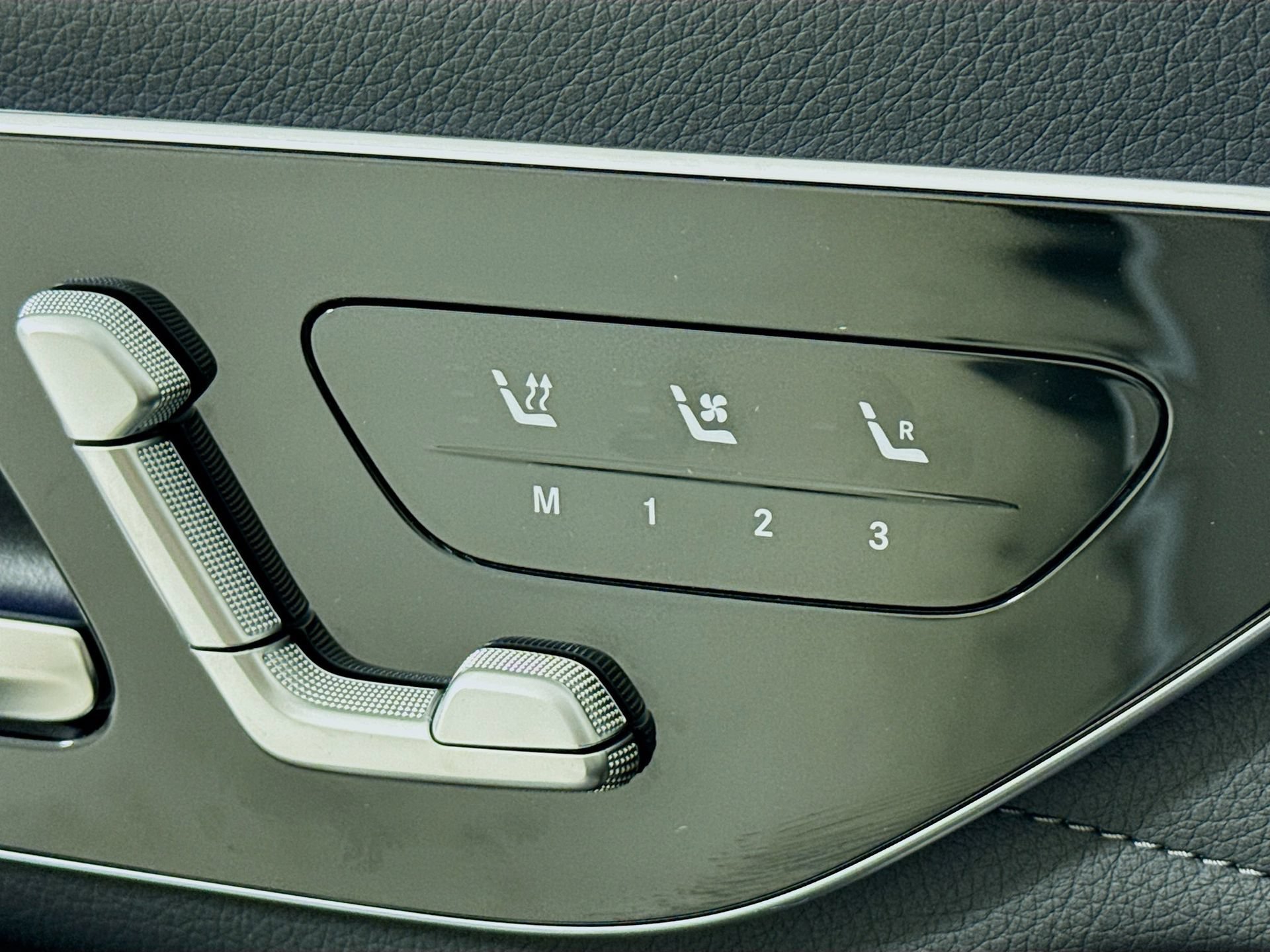 New 2026 Mercedes-Benz EQS 450+ 4MATIC Sedan image 21