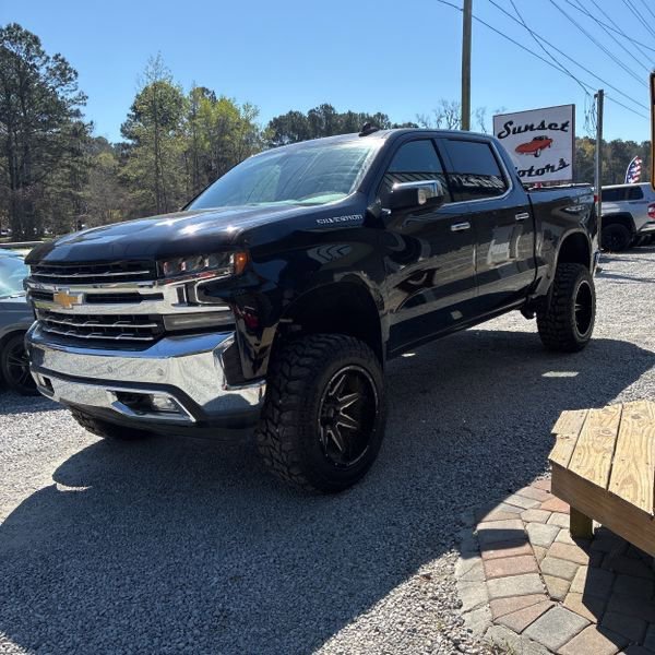 Used 2019 Chevrolet Silverado 1500 LTZ w/ LTZ Plus Package image 4
