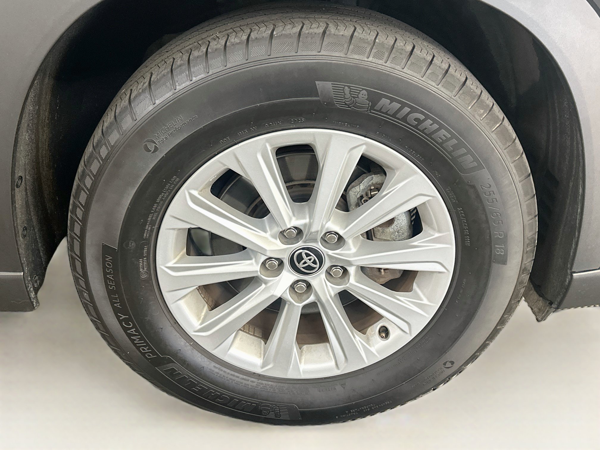 Used 2025 Toyota Grand Highlander AWD image 11
