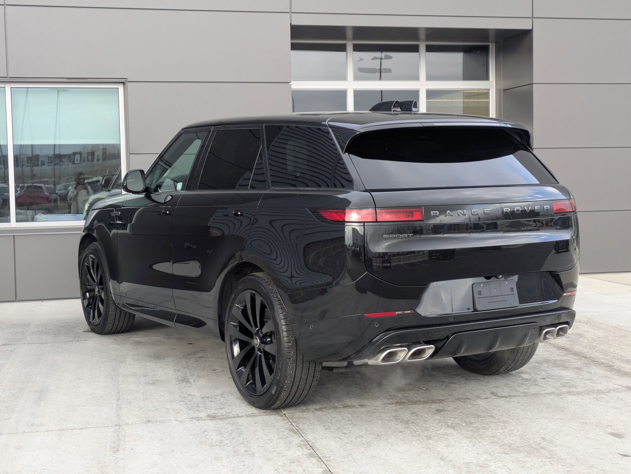 Used 2025 Land Rover Range Rover Sport Autobiography image 10