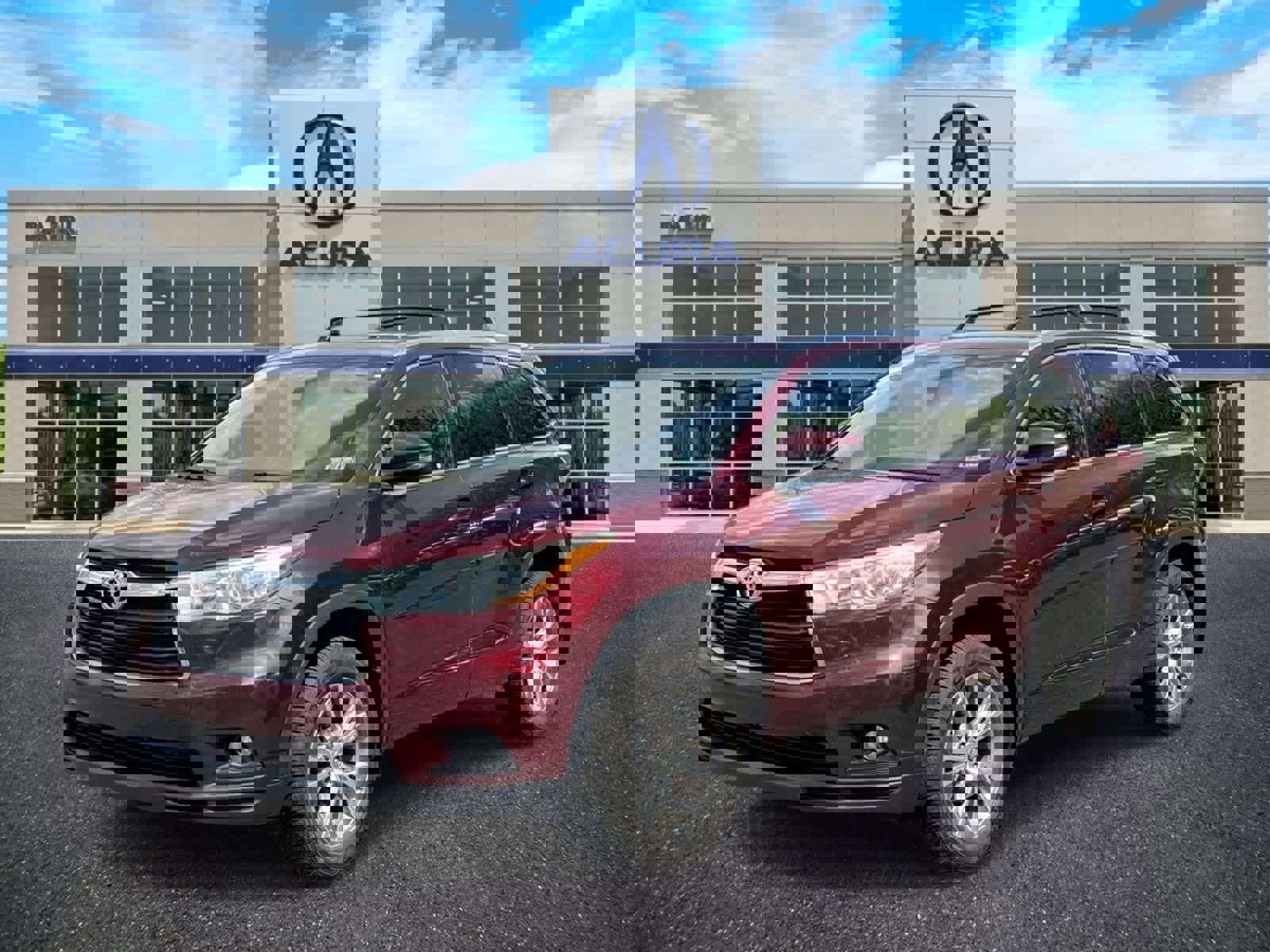 Used 2015 Toyota Highlander XLE AWD/4WD image 1