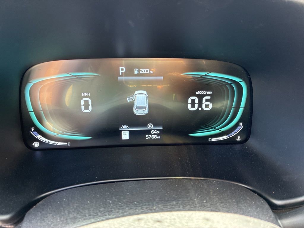 Used 2025 Kia Soul LX FWD image 27