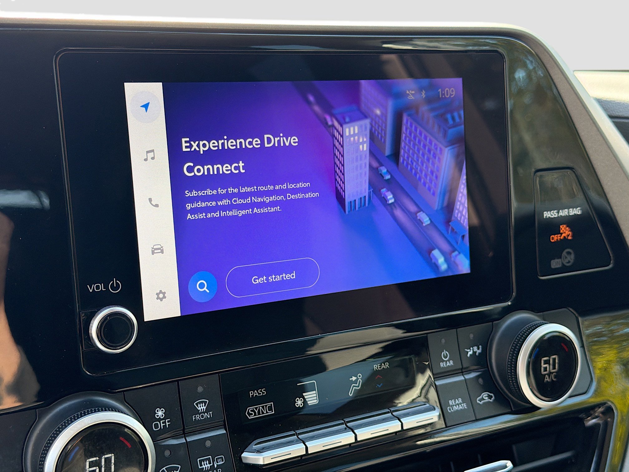 Used 2024 Toyota Highlander LE image 31