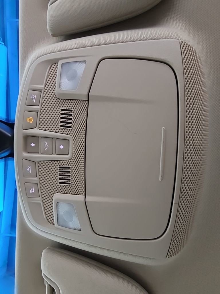 Used 2019 Lincoln MKZ Reserve w/ Reserve Plus Package image 24