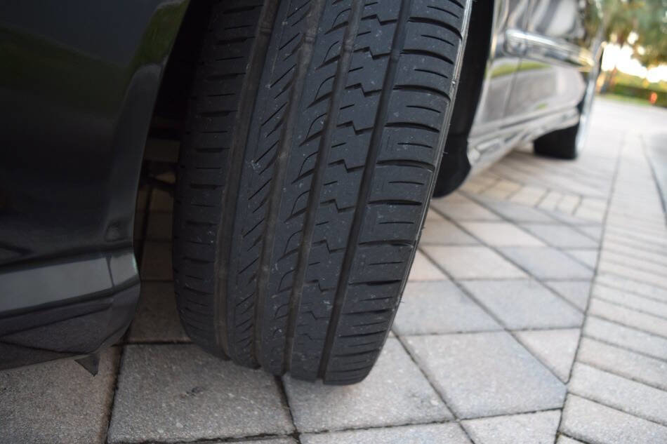 Used 2003 Mercedes-Benz CLK 55 AMG Coupe image 83