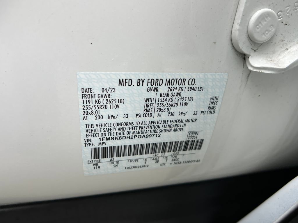 Used 2023 Ford Explorer XLT w/ Equipment Group 202A AWD/4WD image 29