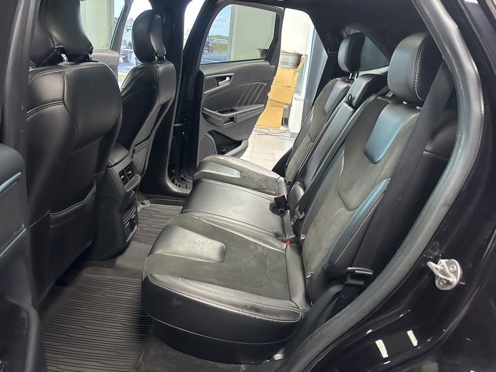 Used 2019 Ford Edge ST w/ Equipment Group 401A AWD/4WD image 24