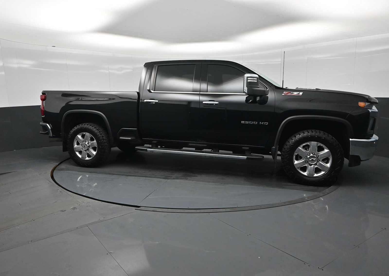Used 2020 Chevrolet Silverado 2500 LTZ w/ LTZ Plus Package image 2