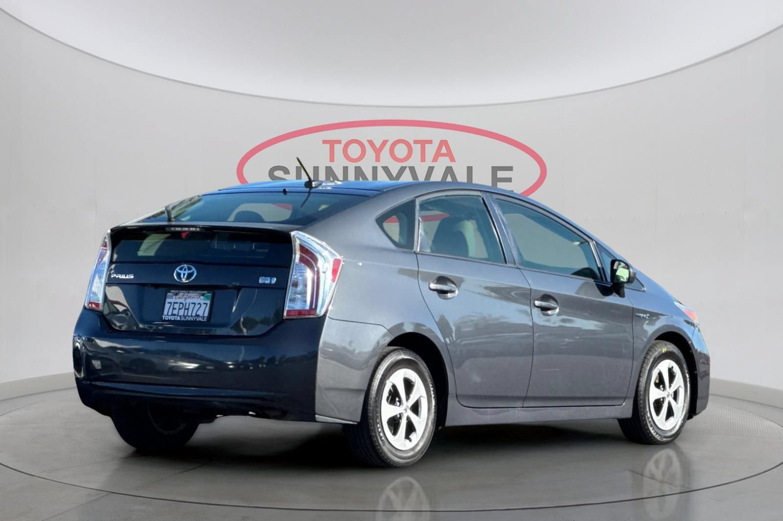 Used 2014 Toyota Prius Three FWD image 3