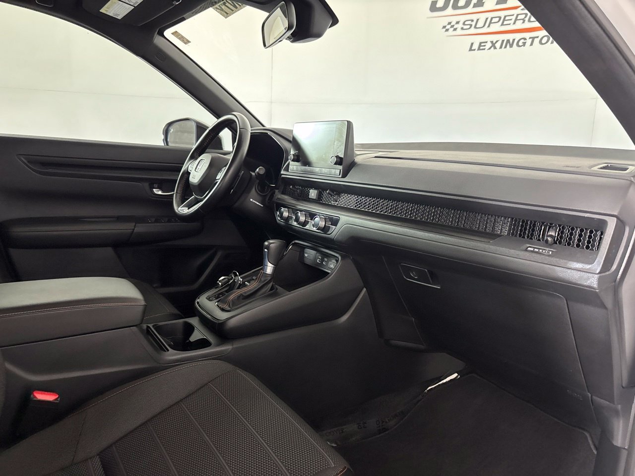 Used 2025 Honda CR-V Sport image 32