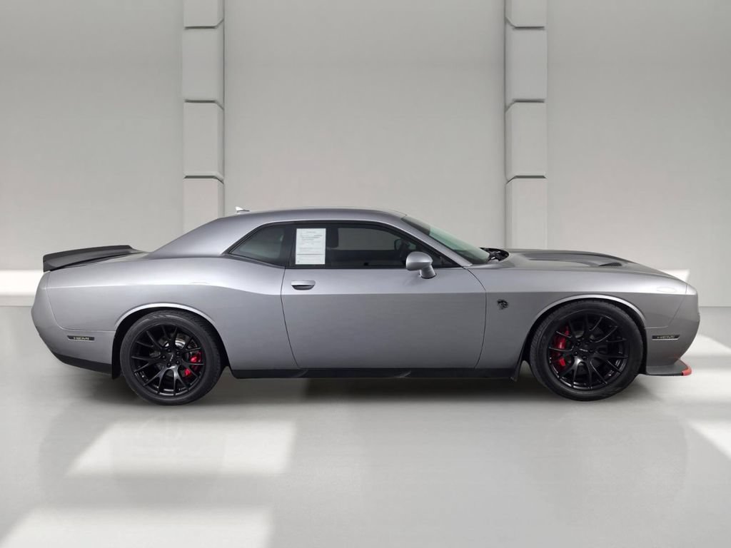 Used 2016 Dodge Challenger SRT Hellcat RWD image 4