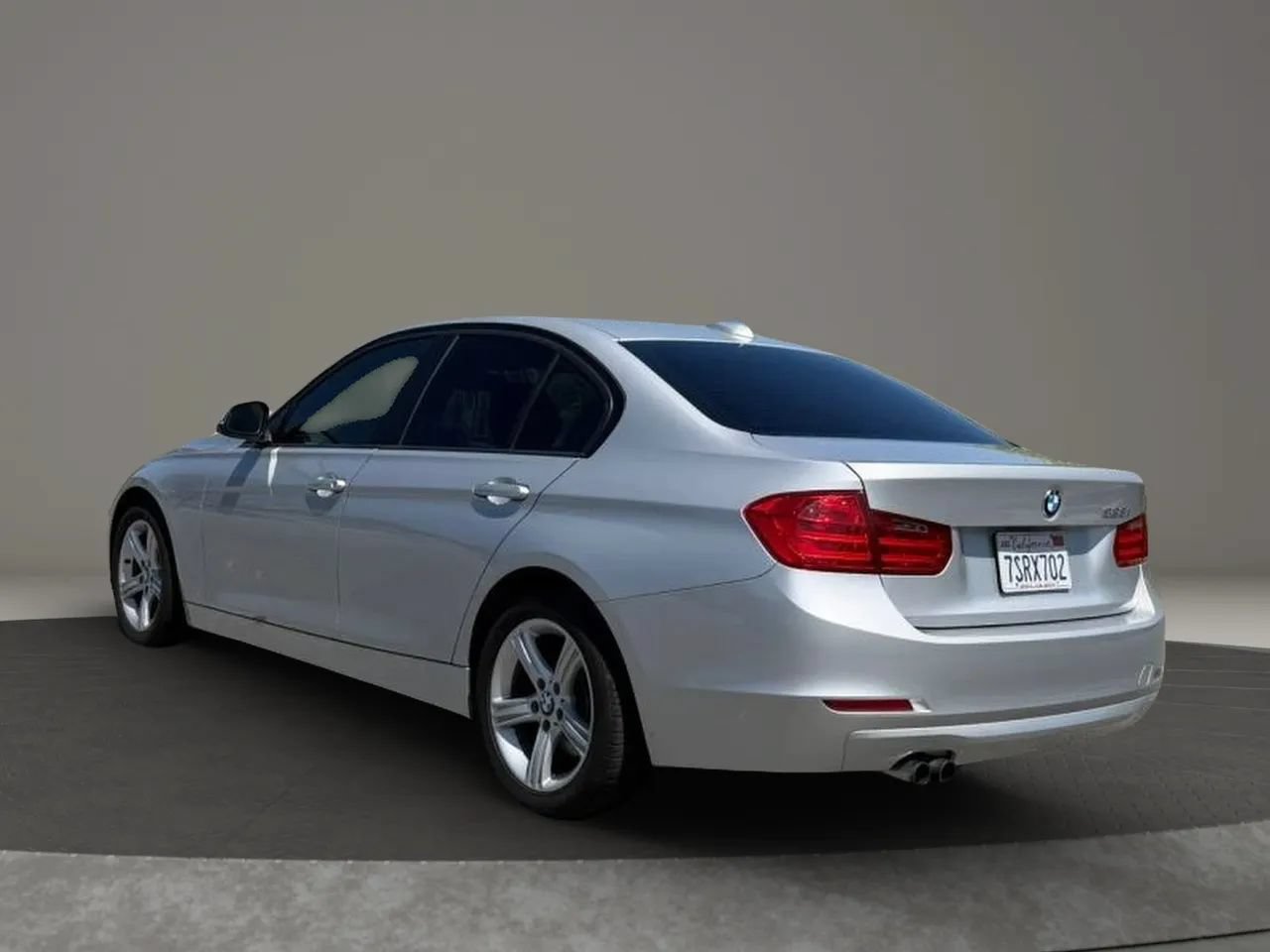 Used 2013 BMW 328i Sedan RWD image 3